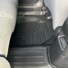 現行型フィット4専用　立体ラバーマットの画像