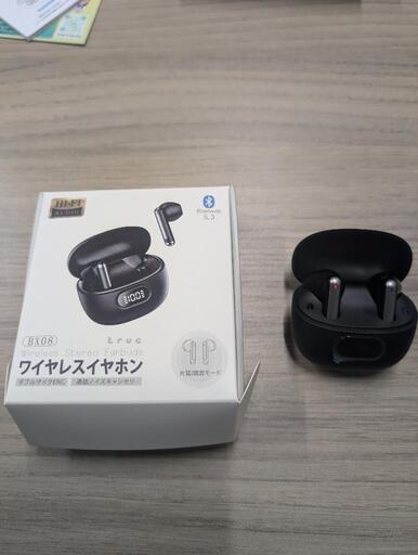 新品未使用　ワイヤレスイヤホン