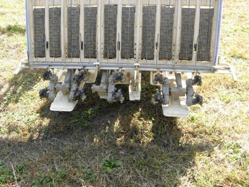 田植え機械　イセキさなえPQ5　5条植え