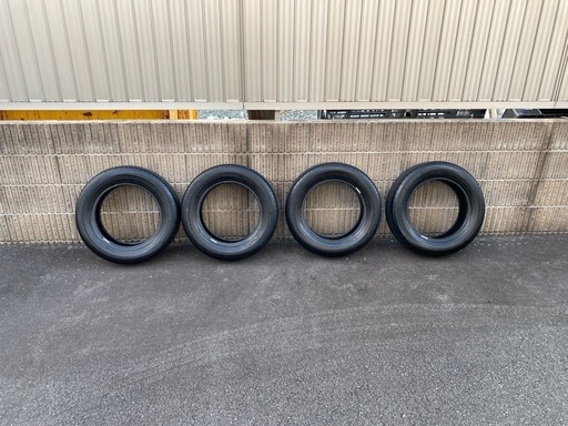 185 65 R15 トーヨー　ナノエナジーJ67 ノーマルタイヤ　シエンタ　フリード