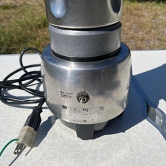 FMI フードブレンダーミキサー　100v  50/60hz 業務用厨房　動作品の画像