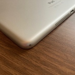 iPad Air A1474 Wi-Fi モデル / 16GB シルバーの画像