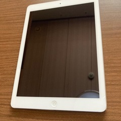 iPad Air A1474 Wi-Fi モデル / 16GB シルバーの画像