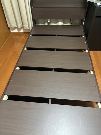 【取引中】シングルベッド フレーム 引出し付き