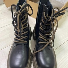 マーティンブーツ 23.5サイズ　   