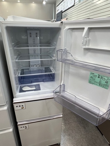 【安心の6ヵ月保証付き！】三菱の2017年製3ドア冷蔵庫です！