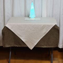 折りたたみテーブルの画像