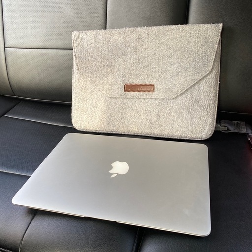 ノートパソコン MacBook Air A1466