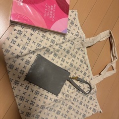 COACHコーチのヘアターバンとrussetルシットのトートバック