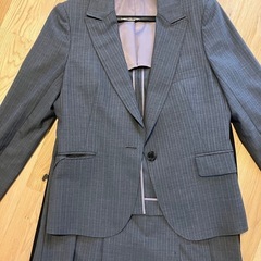 【値引き交渉可能です】レディーススーツ