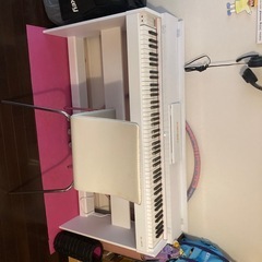 電子ピアノの画像