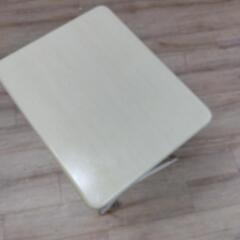 折り畳みテーブル