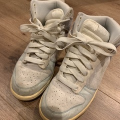 NIKE スニーカー　数回着用23.5センチの画像