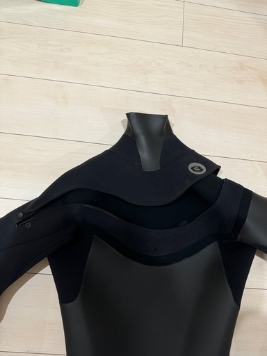 【冬場の快適なサーフィンを約束します❗️超美品かつ超極暖❗️】BeWet セミドライウェットスーツ
