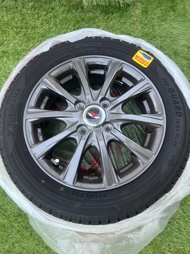 未使用に近い　スタッドレスタイヤ