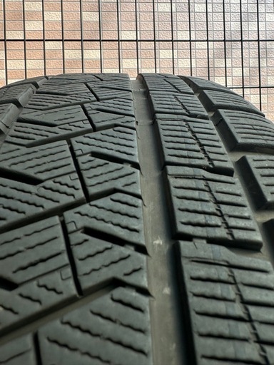 手渡し希望　フォルクスワーゲン純正
ホイール+スタッドレスタイヤセット