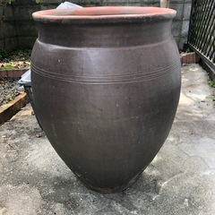 大きい壺