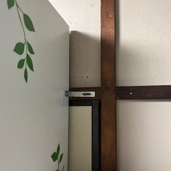 【交渉中】本棚(ガラス扉付き) イケアの画像