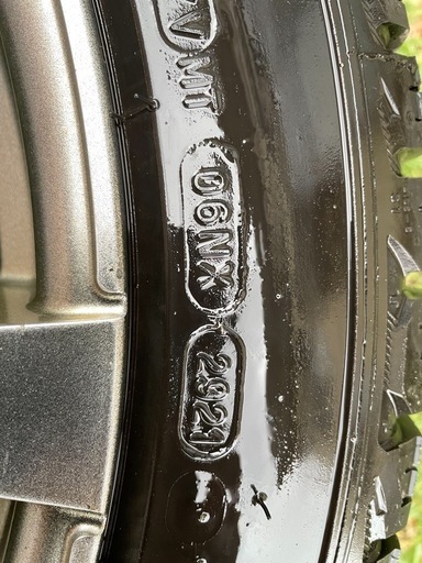 日産ジューク冬タイヤとアルミセット