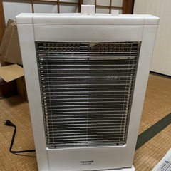 商談中　
TEKNOS 2秒速暖 ハロゲンヒーター