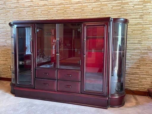 サイドボード　キャビネット　大川家具　幅1800 照明付き