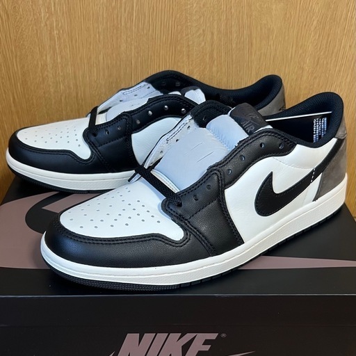 ナイキ エアジョーダン1 レトロ ロー OG 