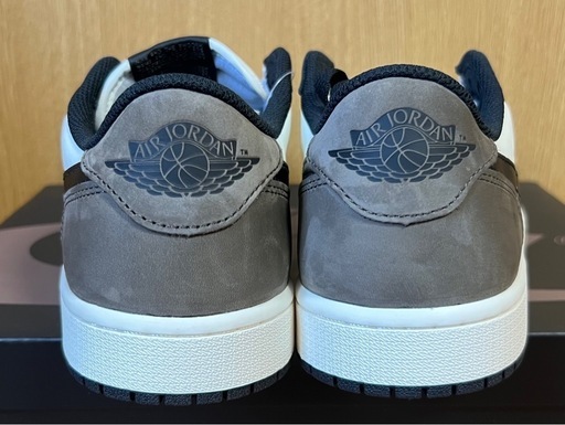 ナイキ エアジョーダン1 レトロ ロー OG "モカ"