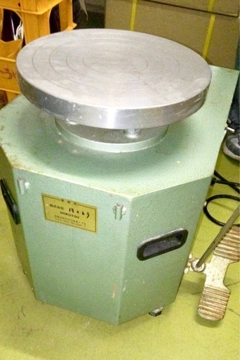 大型電動ろくろ