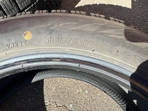 半額にしました！スイフトRS 185/55R16ブリジストンVRX2  18年48週