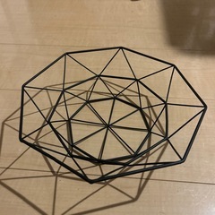ダイソー ワイヤーバスケットの画像