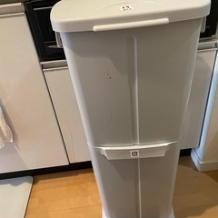 ゴミ箱(ニトリ)