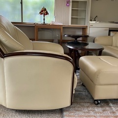 maruniマルニ木工　アンティーク家具　スツール　足置き オットマンの画像