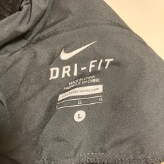 NIKE レディーススポーツパンツの画像