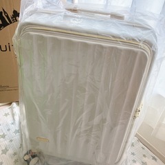 《新品》６１L キャリーバッグ スーツケース カップホルダー フ...