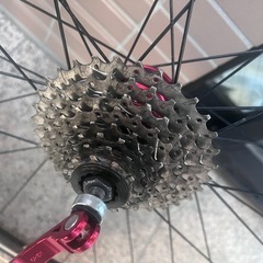 スプロケットとリアハブ、ロードバイク、自転車の画像