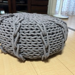 【無料】ニットプフ 椅子 クッション スツールの画像