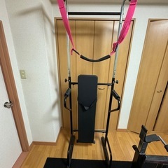 チンニングマシーン　　ぶら下がり健康機　筋トレ用品
