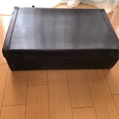 値下げしました！スーツケースの画像
