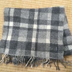 （東京・引き取り）ELLEの毛100％マフラー