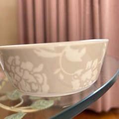 グラタン皿　小鉢　花柄　２枚セット 径11×高さ4センチの画像