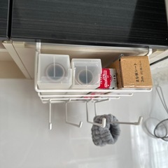吊り戸棚ひっかけ収納