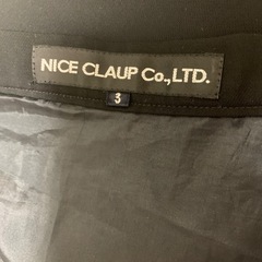 NICECLAUP黒スカートの画像