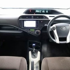 【ローン審査通過率95％！ローンお任せください！】低走行車！コンパクトカー！！トヨタ アクア 　Ｇの画像