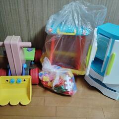 子ども用玩具、冷蔵庫、おままごとキッチン