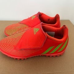 adidas  スパイク　17㎝