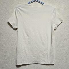UNIQLO Tシャツの画像