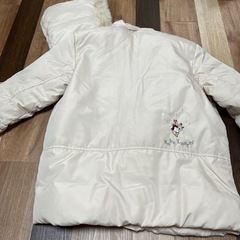 神戸ローレル　ダウン　150cn 大きめの画像