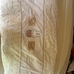 ベビーベッド　　　ベビー掛け布団の画像