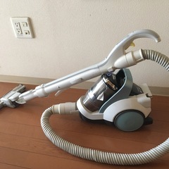 日立　サイクロン式　掃除機