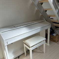 電子ピアノの画像